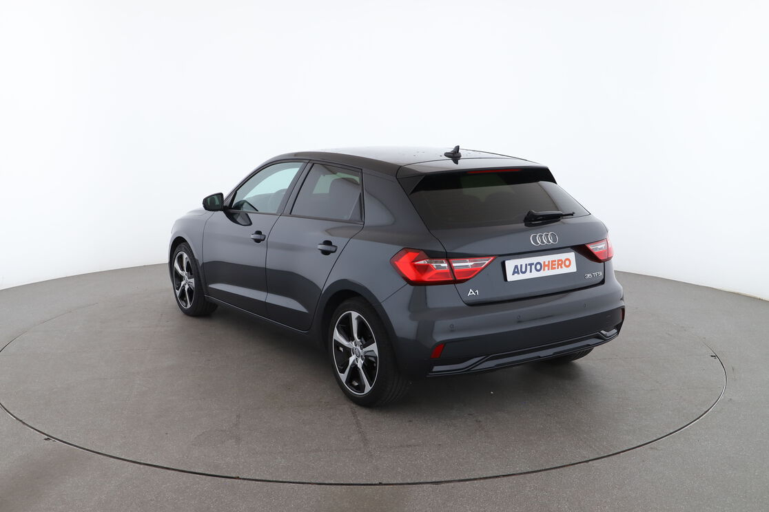 Audi A1 Sportback 35 TFSI S Tronic 7 — photo 3