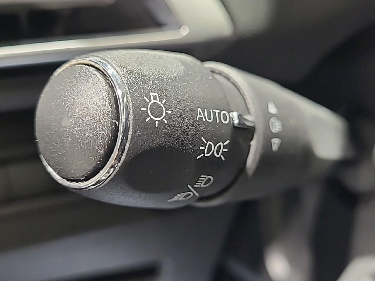 Peugeot 3008 bluehdi 130ch s&s eat8 allure pack — photo 23