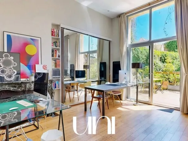 Magnifique loft 4 pièces de 120m2 avec terrasse, centre ancien à Caen