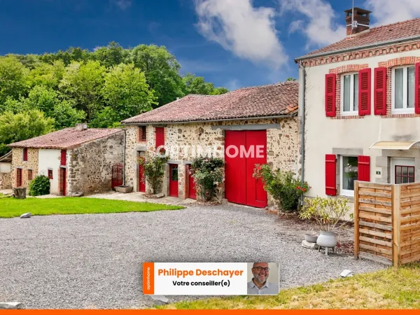 Propriété de Charme - 108 m² - 6 pièces - 4 Chambres - Piscine - Granges et Dépendances - Terrain 7 