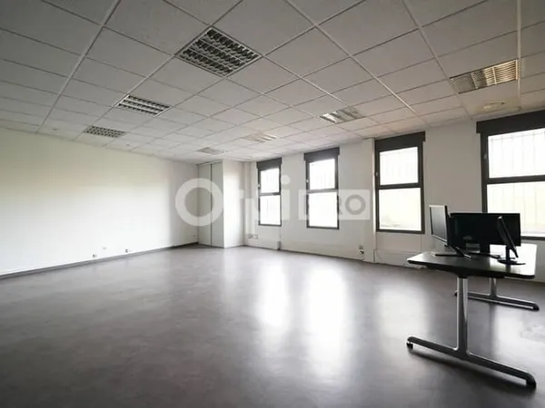 Bureaux 140 m²