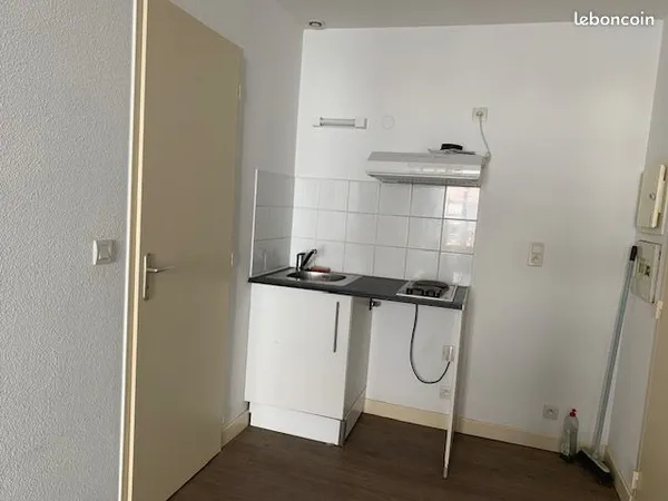 Appartement Location Béziers 1p 19m² 305€