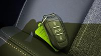 Peugeot 5008 Hybrid 145ch Allure e-DCS6 — photo 16