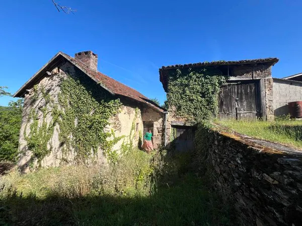 Local d’activité et entrepôt Vente Latouille-Lentillac   25000€