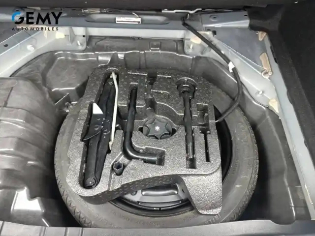 Renault Megane mégane iv berline dci 165 energy edc — photo 42
