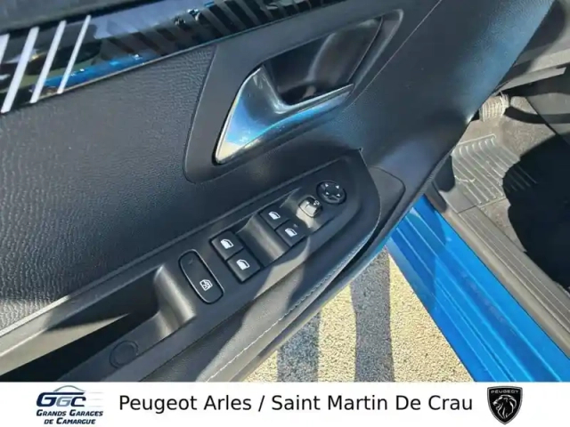 Peugeot 208 hybrid 100 e-dcs6 — photo 30