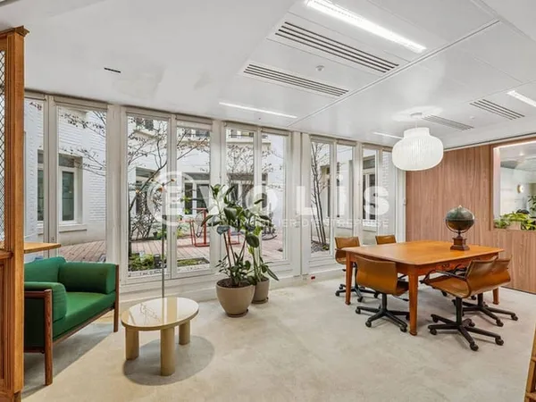 Bureaux 238 m²