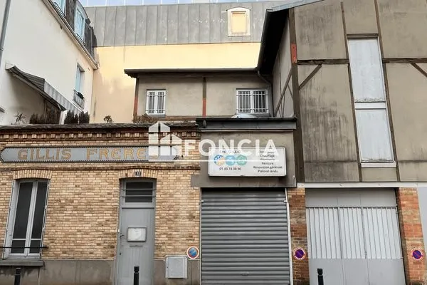 Local 6 pièces 158 m²