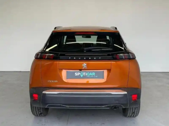 Peugeot 2008 1.2 puretech 100ch s&amp;s allure 5cv — photo 4