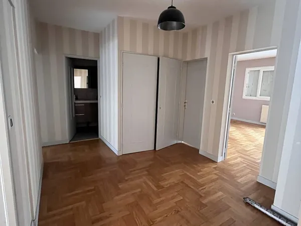 T4 à louer - Secteur Préfecture immeuble avec ascenseur.