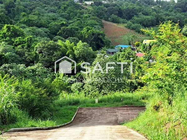 Terrain viabilisé 908 m² - Vue campagne - Lotissement calme de 5 parcelles.
