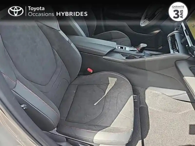 Toyota C-Hr 2.0 hybride rechargeable 225ch gr sport premiere ng23 — photo 6