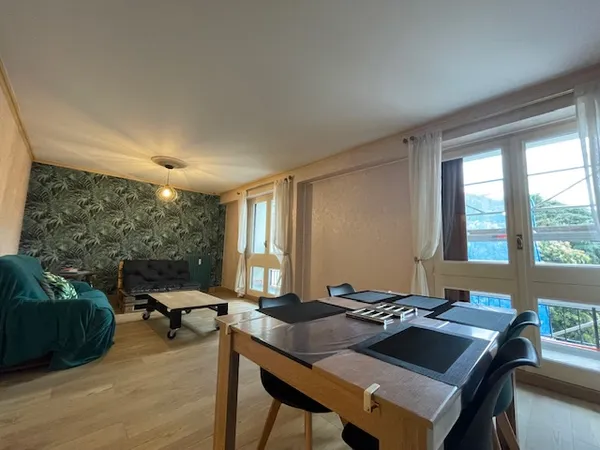 Loue chambre en colocation 84m² proche CHU libre à partir du 15 juillet