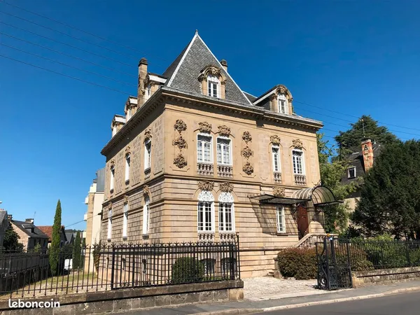 15 à 60m² - À louer - Bureaux - Brive centre - Immeuble de standing