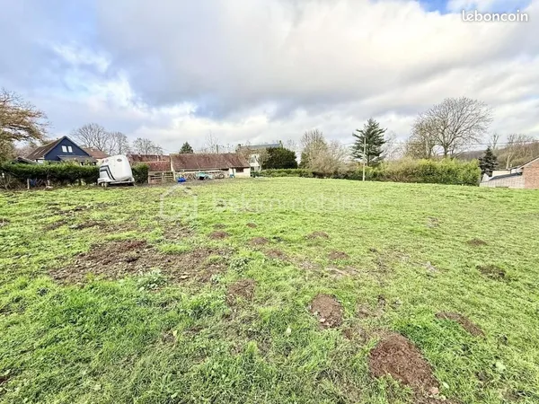 Terrain 1 002 m² Berneuil En Bray