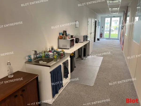 Bureaux 375 m²