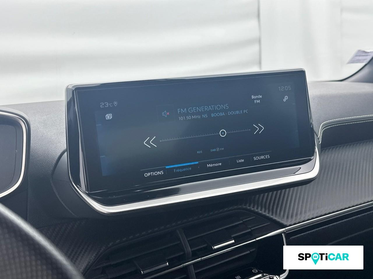 Peugeot 2008 suv 2008 gt puretech 130 s&s bvm6 — photo 13
