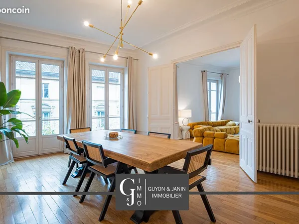 Appartement 4 pièces 142 m²