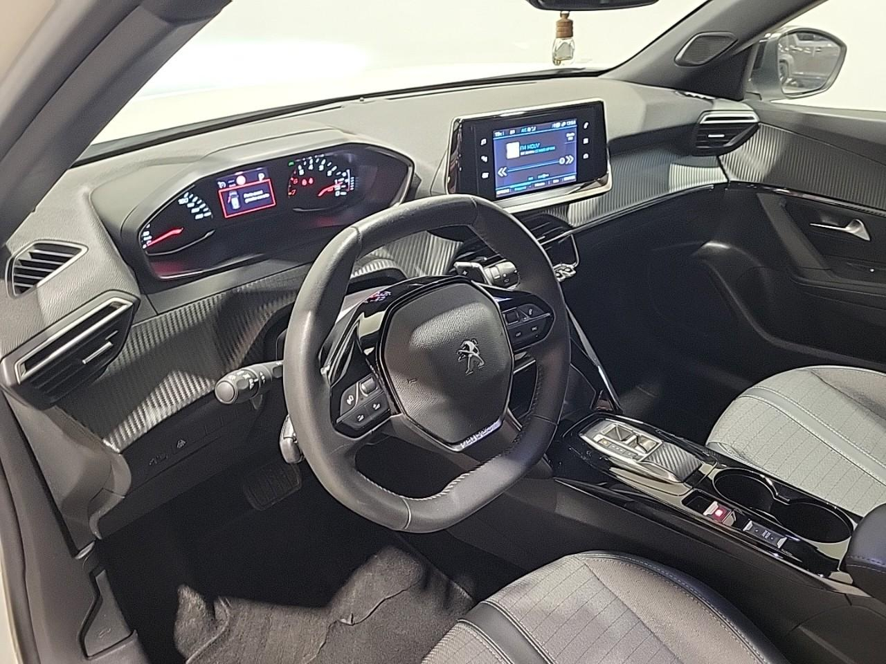 Peugeot 2008 bluehdi 130 s&s eat8 allure — photo 9