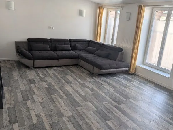 Appartement T5 proche centre-ville 90M2