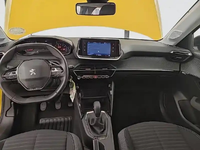 Peugeot 208 puretech 75 s&amp;s bvm5 — photo 8