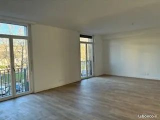 Appartement t5 etat neuf