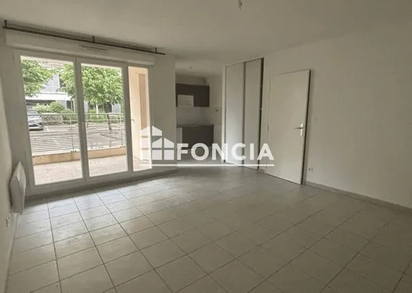 Avignon proche Centre-Ville - T3 avec terrasse et garage en résidence récente