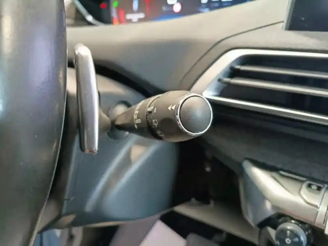 Peugeot 3008 1.2 puretech 130ch s&amp;s eat6 — photo 14