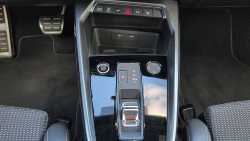 Audi A3 Sportback 45 TFSIe 245 S-Tronic6 - Competition – 2021 – 85553 km – Hybride rechargeable – Boîte Automatique — photo 13