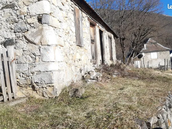 Vends grange col du portet d aspet