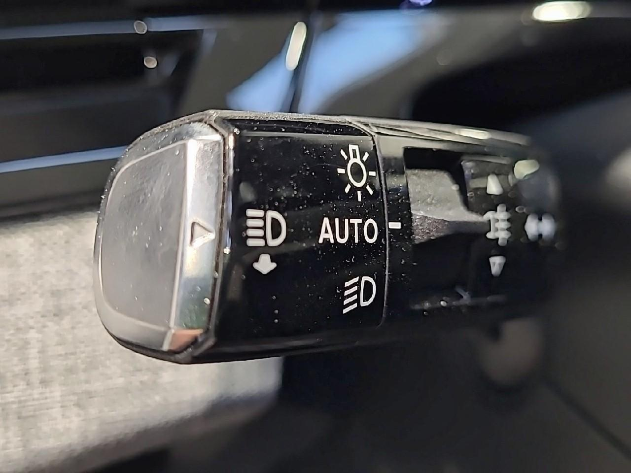 Peugeot 5008 1.2 hybrid 145 e-dcs6 allure — photo 23