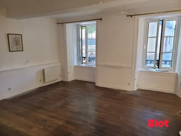 A VENDRE - RENNES CENTRE HISTORIQUE - APPARTEMENT 2 PIECES 58M²