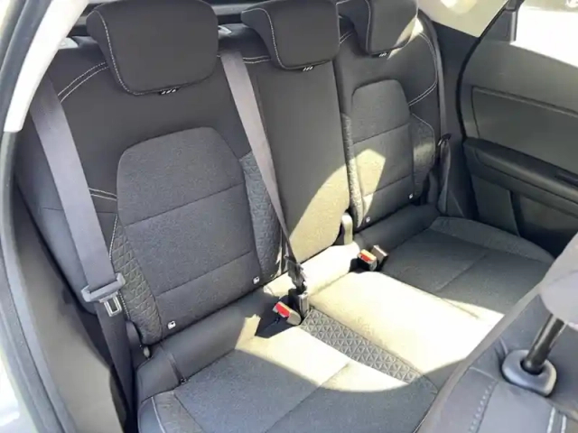 Renault Captur tce 90 — photo 11