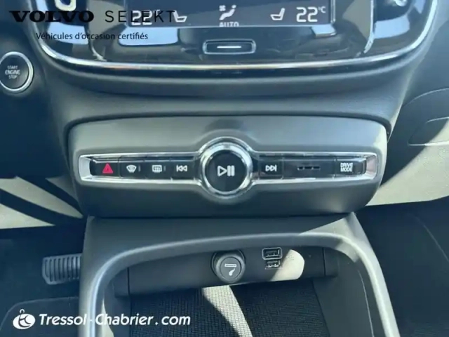 Volvo Xc40 d3 adblue 150 ch geartronic 8 inscription — photo 13