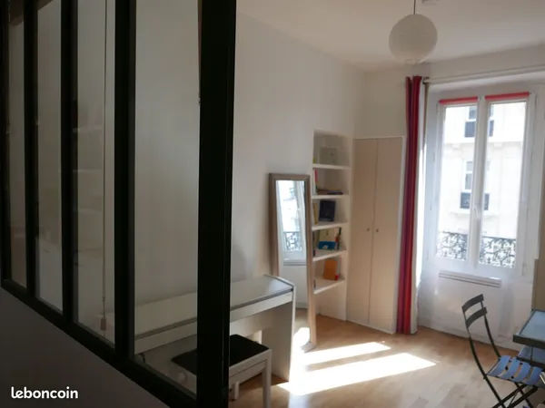 3p - 54 m2 - Paris 75010 - Quartier Canal Saint-Martin - Goncourt - Hôpital Saint-Louis