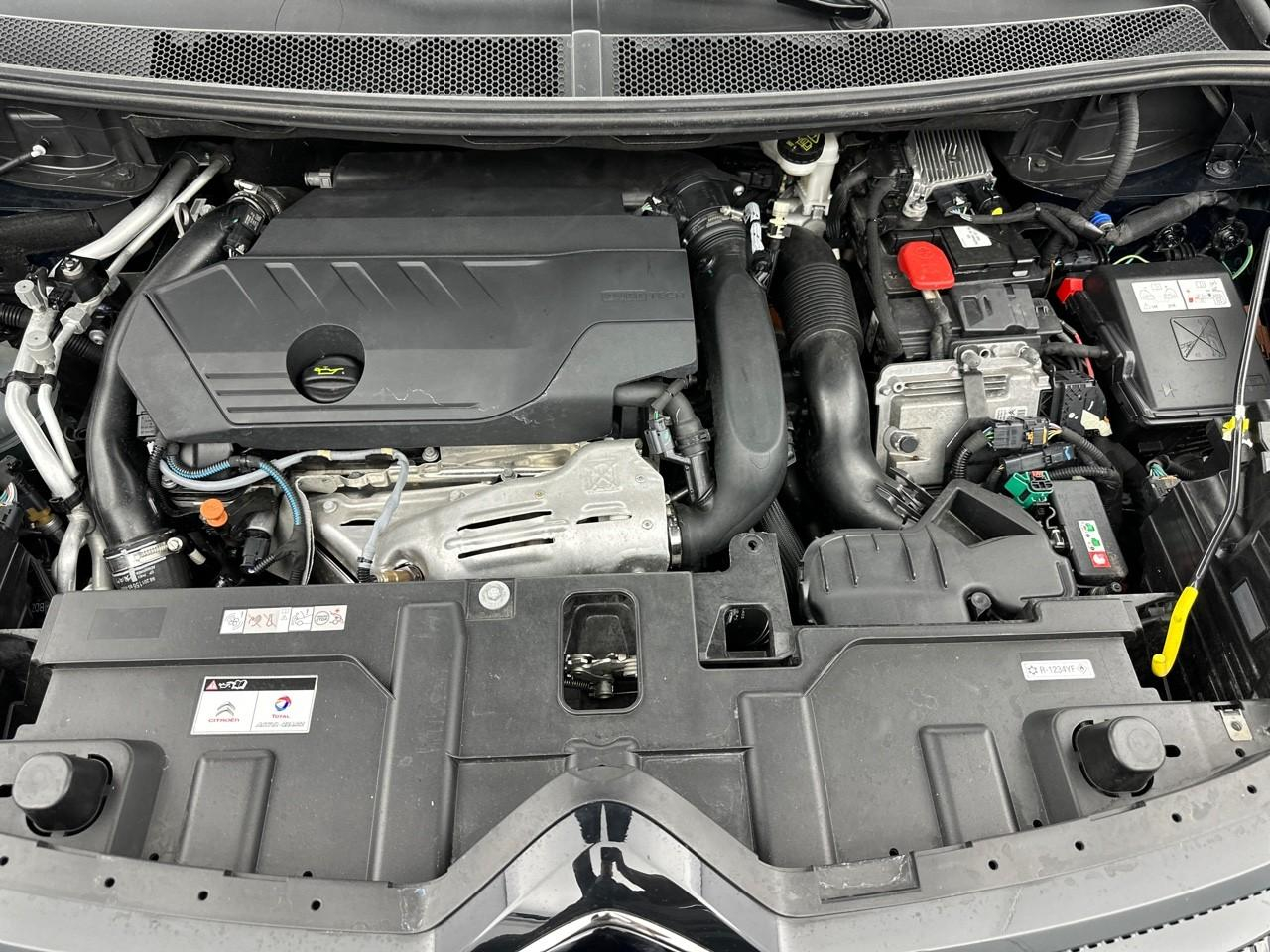 Citroën C5 Aircross hybride rechargeable 225 s&s e-eat8 c-series — photo 13
