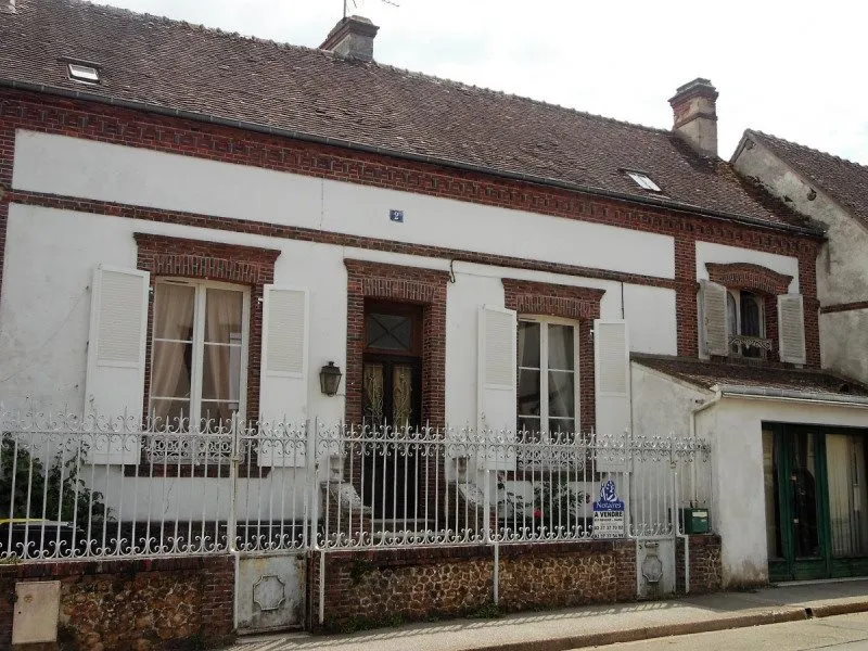Photo 1
