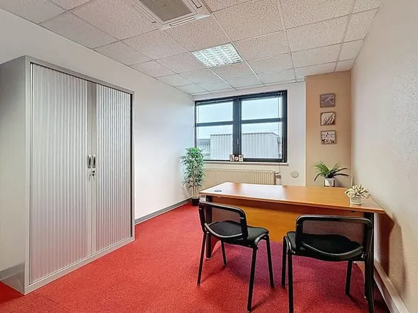 Bureau 15 m²