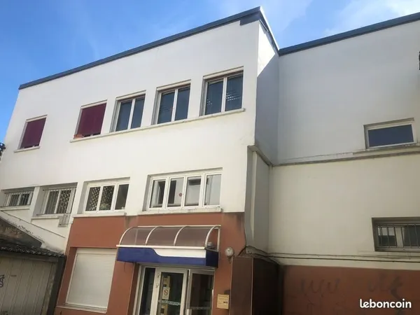 Local 300 m²