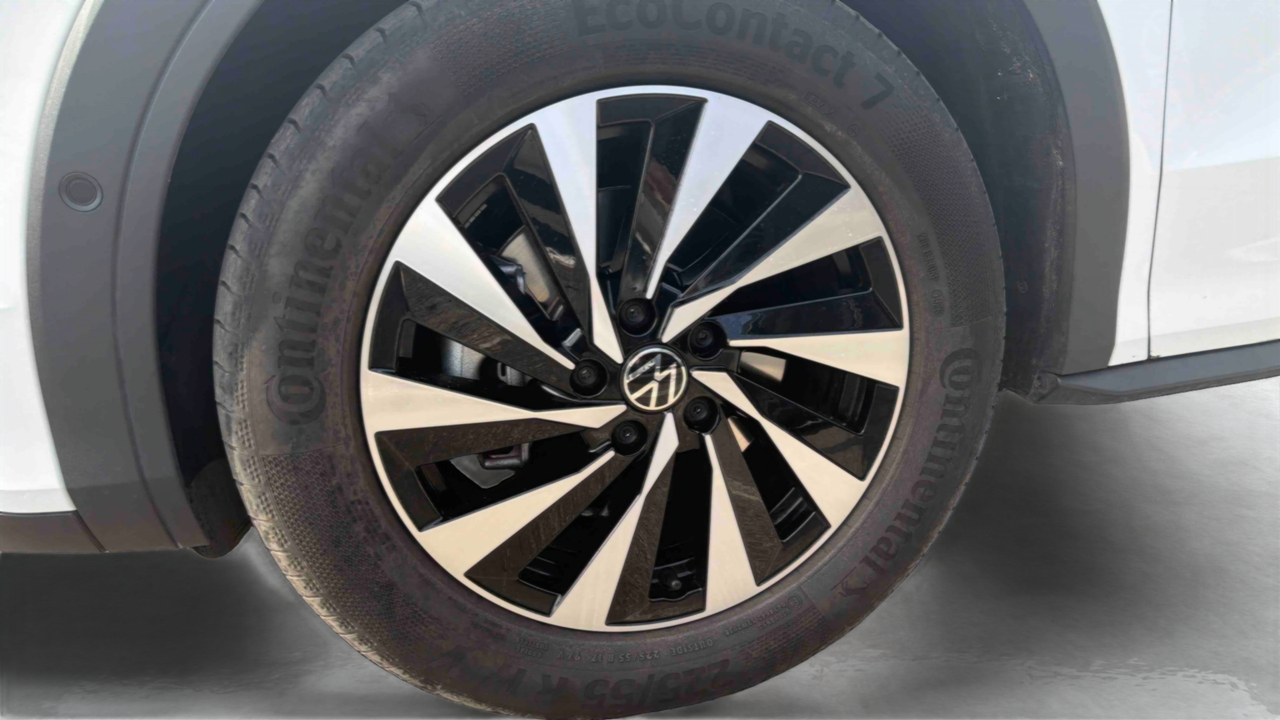 Volkswagen T-Roc 1.5 eTSI EVO2 Hybrid 150 ch DSG7 — photo 14