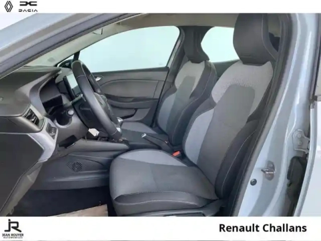 Renault Clio 1.5 blue dci 100ch evolution - 24 — photo 13