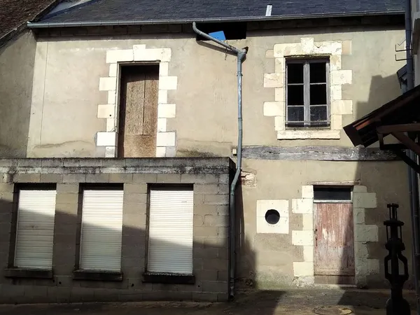 Maison avec travaux Contres: 49500 eur