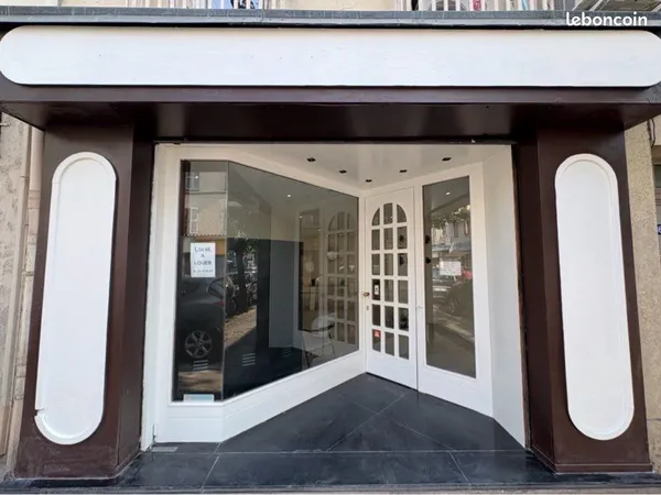 Jolie Local commercial Toulon St jean