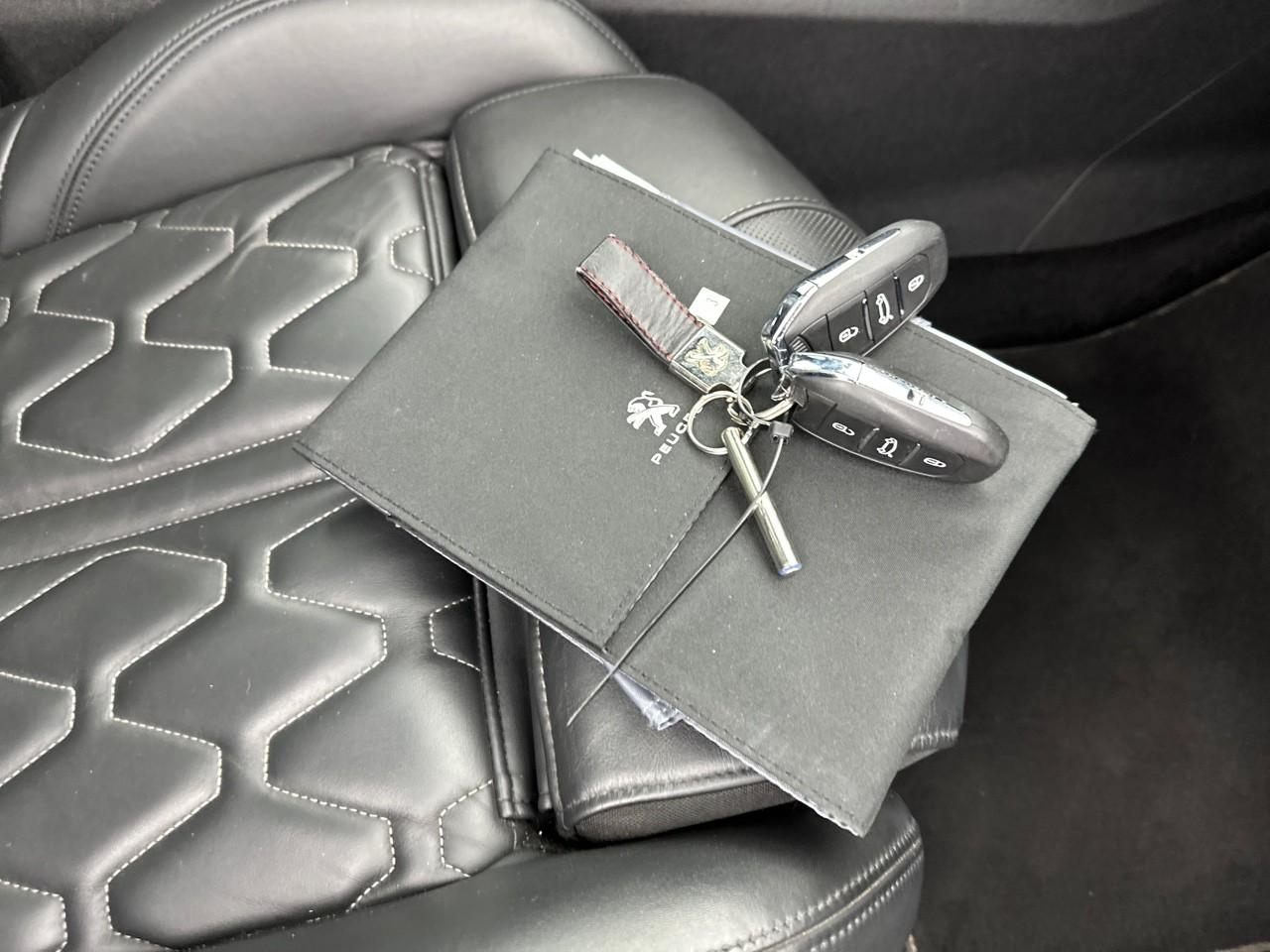 Peugeot 3008 hybrid 225 e-eat8 gt pack — photo 38