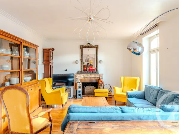 Maison 12 pièces 270 m²