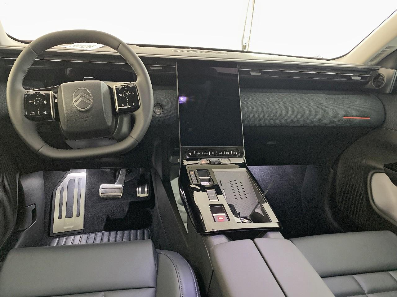 Citroën C5 Aircross hybride 145 ch e-dcs6 max — photo 8