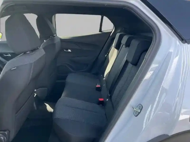 Peugeot 2008 hybrid 110 e-dcs6 — photo 12