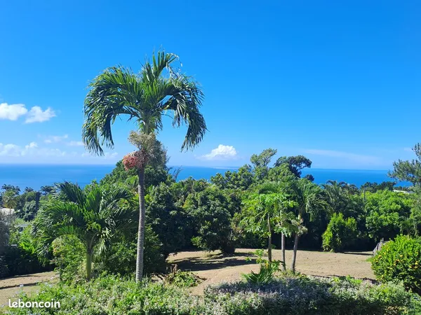 Terrain de 2 161 m² -Ducharmoy: Vue mer - Impasse calme - Rare