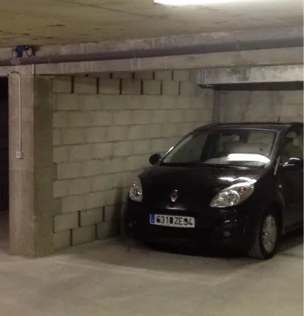 Place de parking en sous-sol
