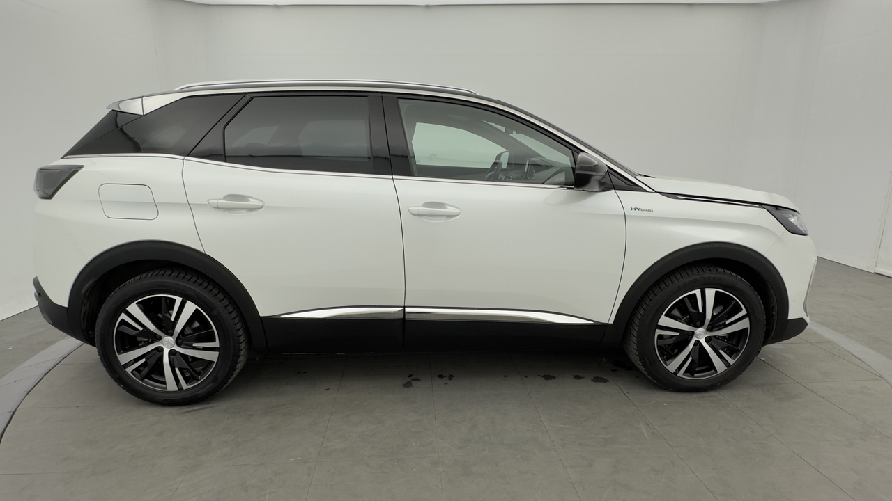 Peugeot 3008 Hybrid 225 e-EAT8 — photo 6